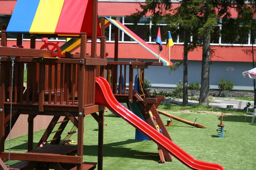Zona de juegos infantil en Atrium Hotel - Family friendly