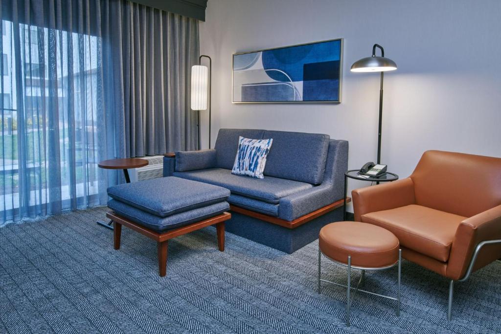 Courtyard by Marriott Detroit Livonia - Error