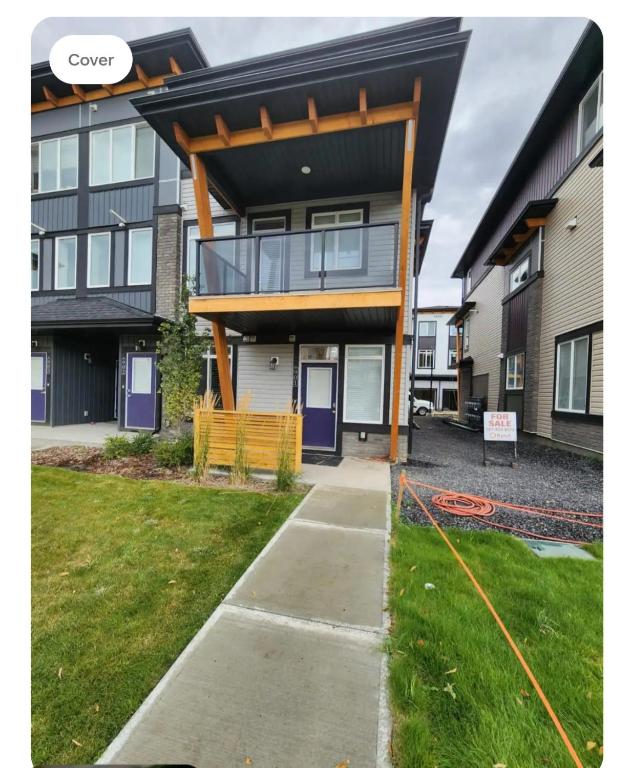 Luxury Condo Near Calgary Airport, Calgary (updated prices 2024)