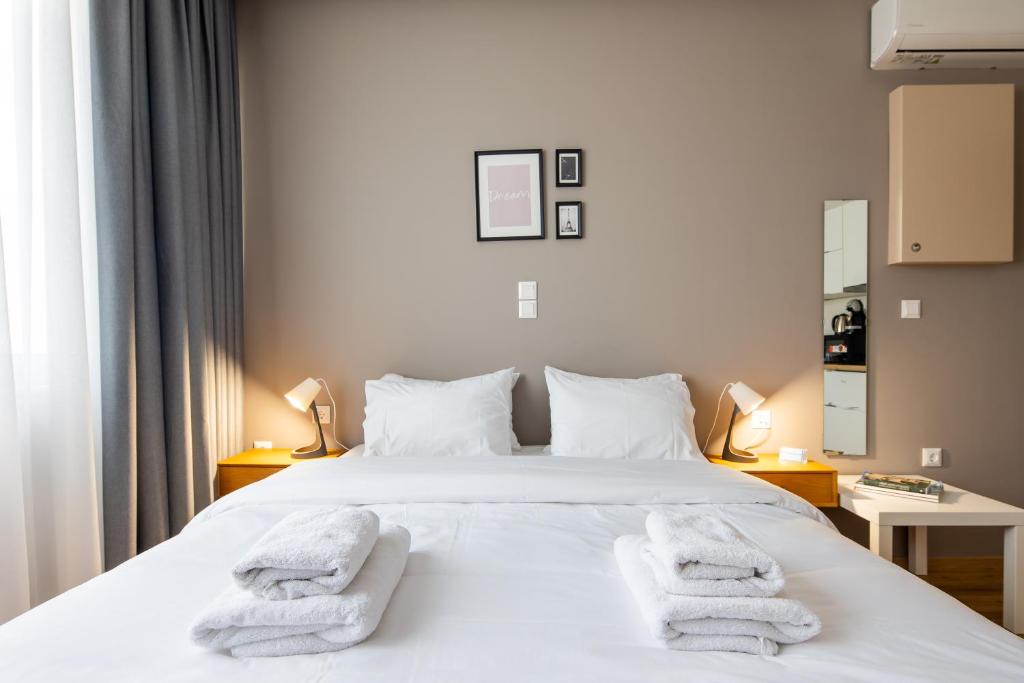 Mood Athens Luxury Apartments and Suites - 带有常用阳台的套房