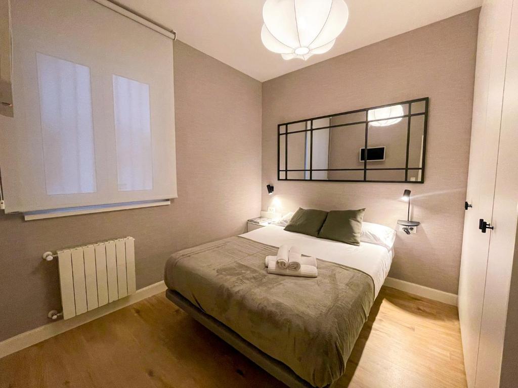 Vivienda Turística en Bilbao La Vieja con Wifi y Parking - Two-Bedroom Apartment