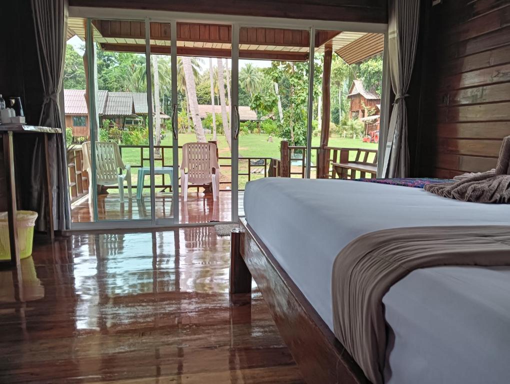 Kohjum Freedom Resort - Villa Con Vista Al Jardín