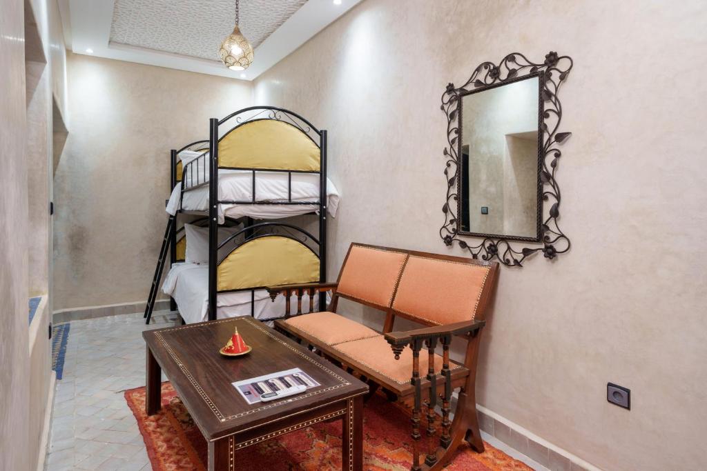 Postel nebo postele na pokoji v ubytování Riad Azalia