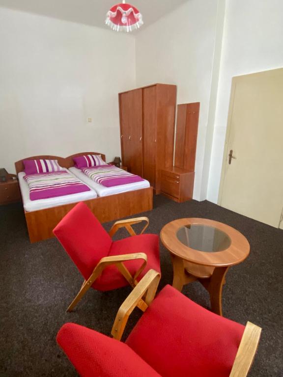 Ein Bett oder Betten in einem Zimmer der Unterkunft Apartma 299