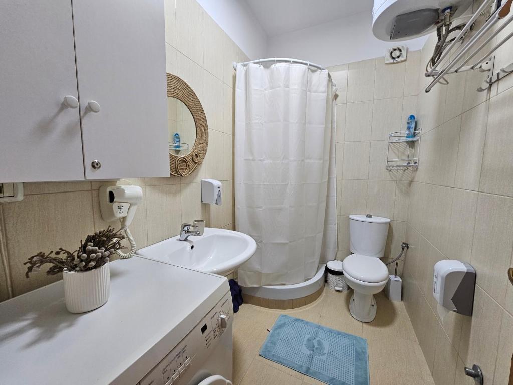 Koupelna v ubytování Vibe Studio Apartment