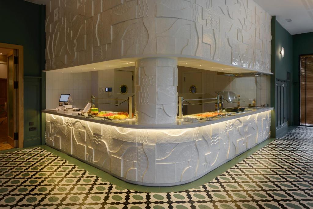 Hotel Tres Reyes San Sebastián - Resim 45