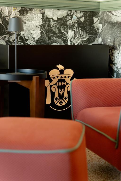 Posezení v ubytování Lo Stemma Luxury Boutique Hotel