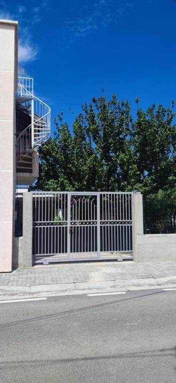 Kristel Holiday Home - Imazhi 5