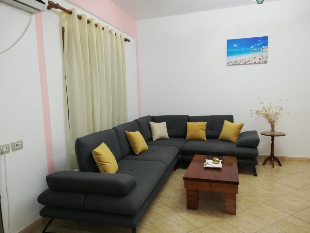 Kristel Holiday Apartment - Imazhi 9