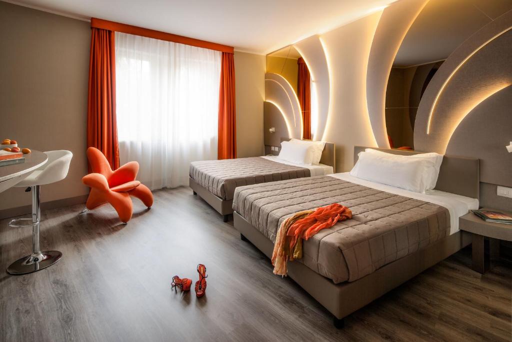 Hotel Da Vinci - Superior Twin Room With Two Double Beds