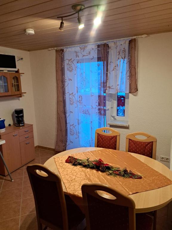 Kuchyň nebo kuchyňský kout v ubytování Ferienwohnung Böhmischerblick