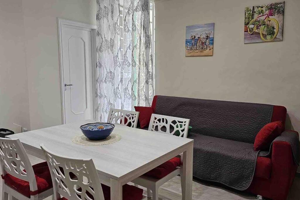 Area soggiorno di Scala Paradiso ~ B&B Molfetta
