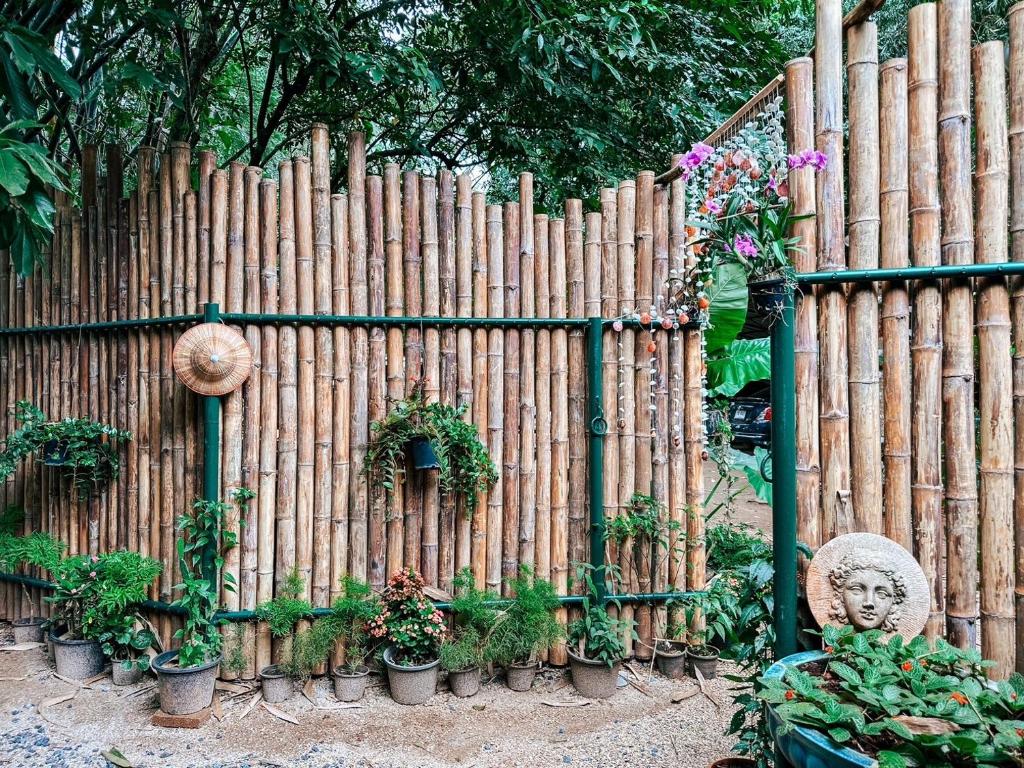 Zahrada ubytování Baan Suanthip Homestay - Aoluek Natural Retreat