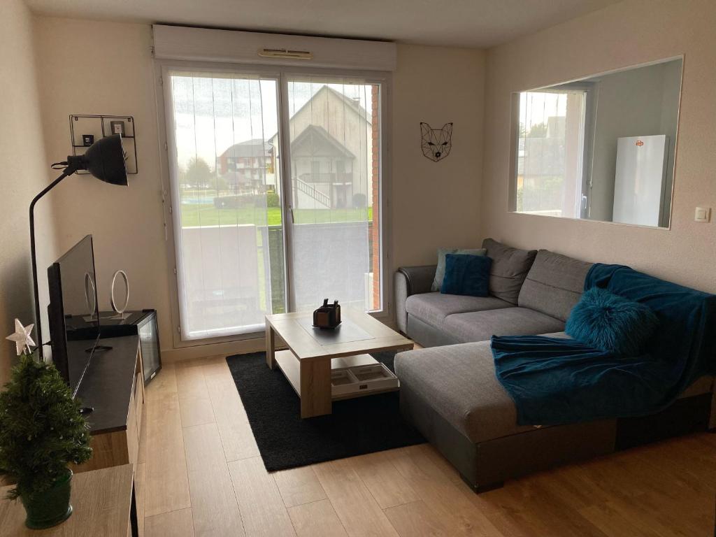 Photo de la galerie de l'établissement Honfleur: calme & piscine privée, à La Rivière-Saint-Sauveur