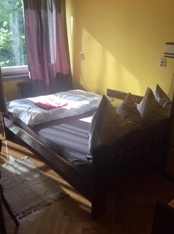 Posteľ alebo postele v izbe v ubytovaní mika rooms - 22 Korotynskiego Street