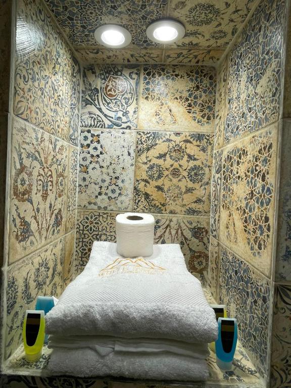 White House Pyramids view - 12