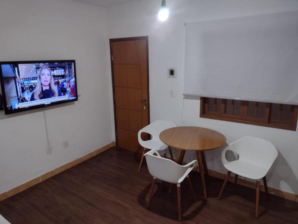 TV a/nebo společenská místnost v ubytování Apt Próximo a Praia