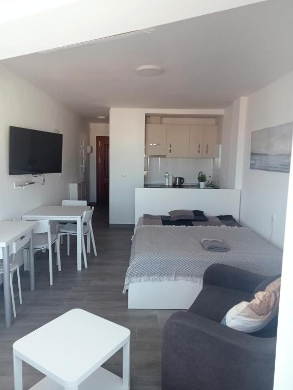 Kuchyňa alebo kuchynka v ubytovaní Sea view in Fuengirola