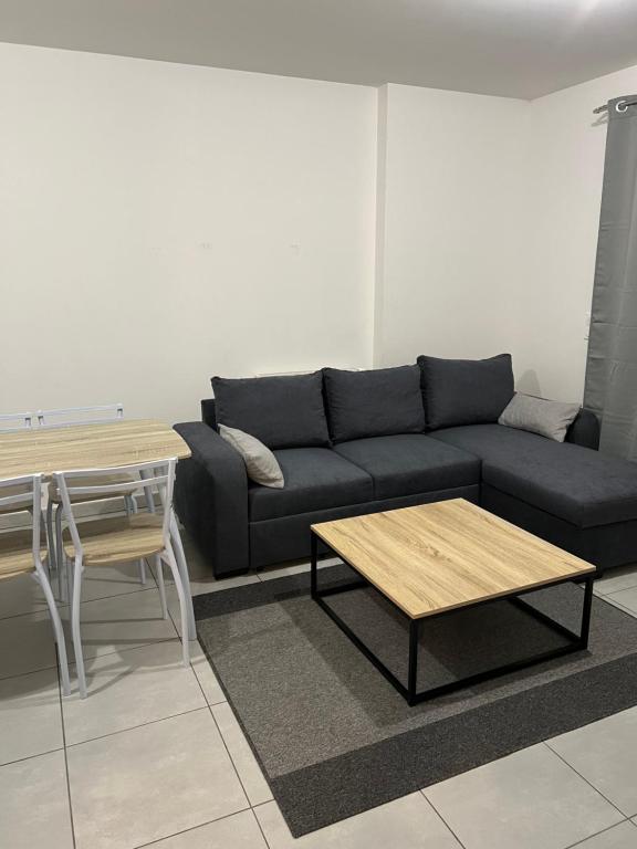 Résidence neuve le K 10 mn gare, parking , tram - 7