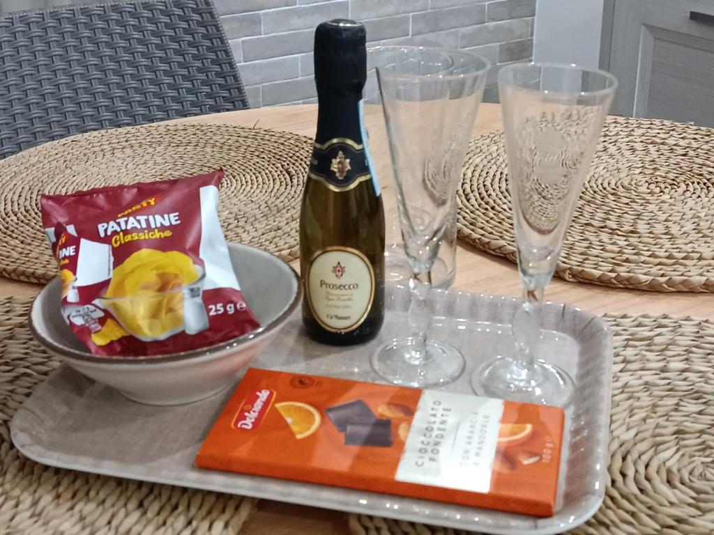 Napoje w obiekcie Casa Rosamari - su Lago di Posta Fibreno, Appartamento con camino