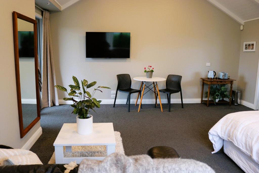 St Kilda Studio - Resim 5