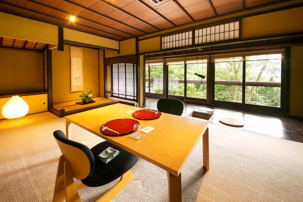 Posezení v ubytování 川魚・山菜料理　和田屋