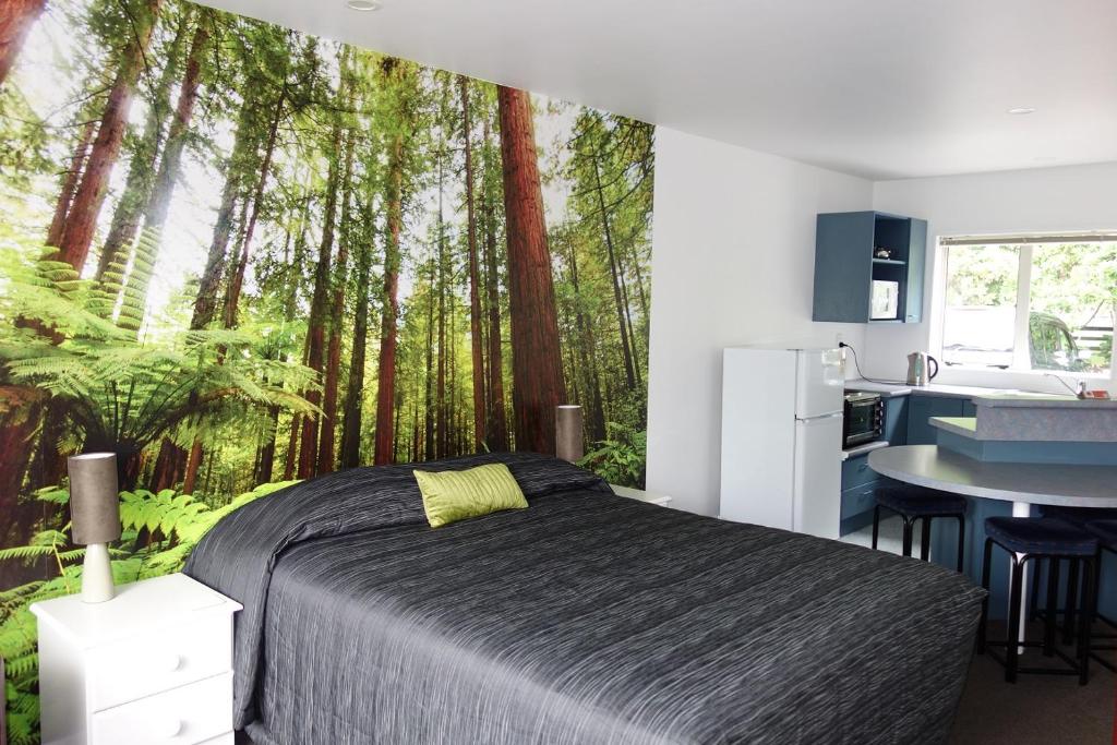 Kuchyň nebo kuchyňský kout v ubytování Northwood Motor Lodge
