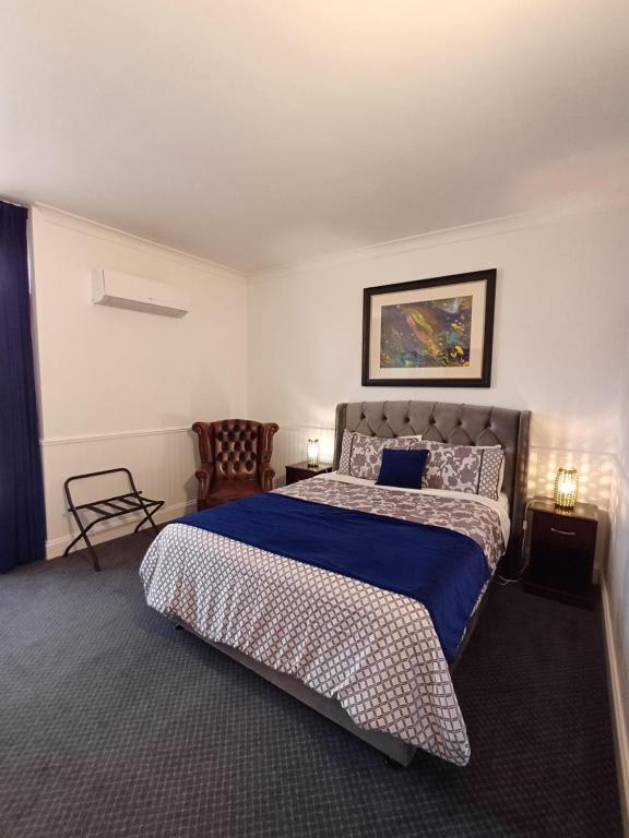 Postel nebo postele na pokoji v ubytování Art Hotel on York
