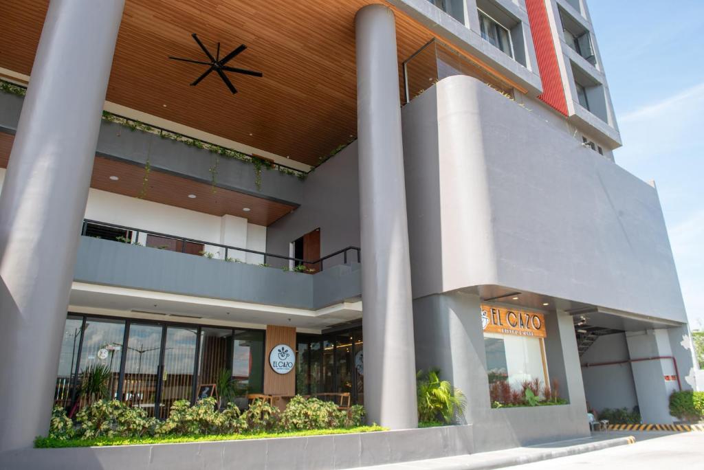 Budova, kde se hotel nachází