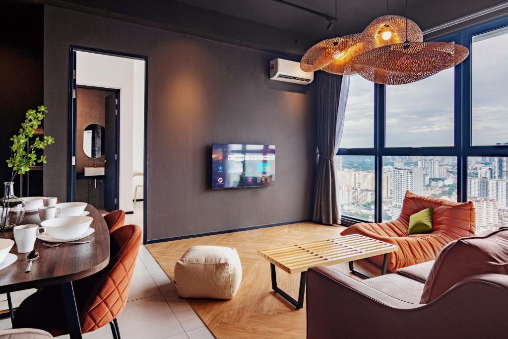 TV a/nebo společenská místnost v ubytování Urban Suites, Spectre Collection by Stellar ALV