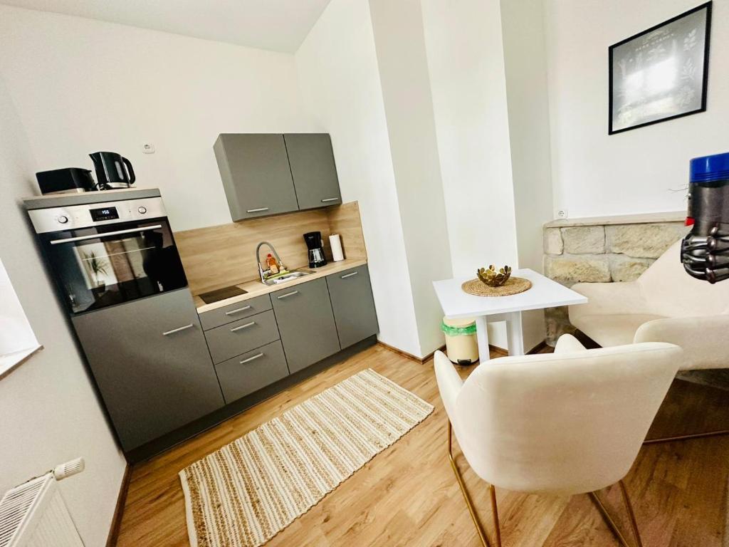 Studio Reichenstrasse - 8