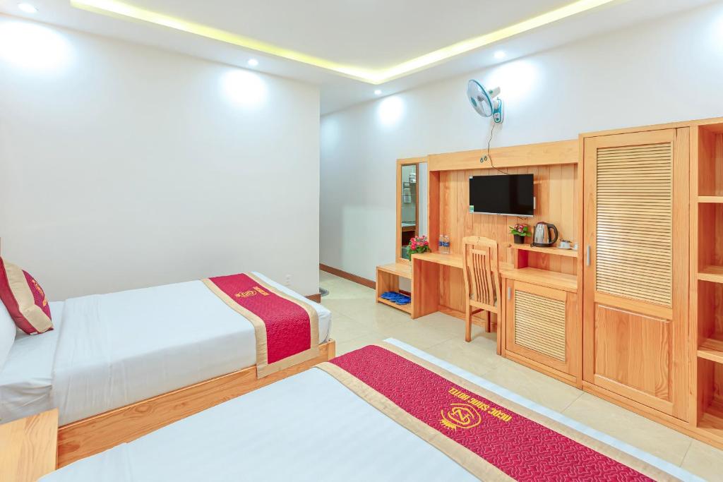 TV a/nebo společenská místnost v ubytování Ngọc Sang 1 Hotel