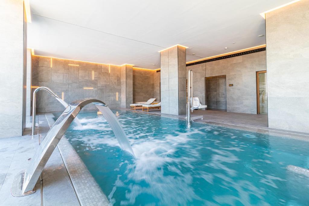 Bazén v ubytování Hotel El Mirador nebo v jeho okolí