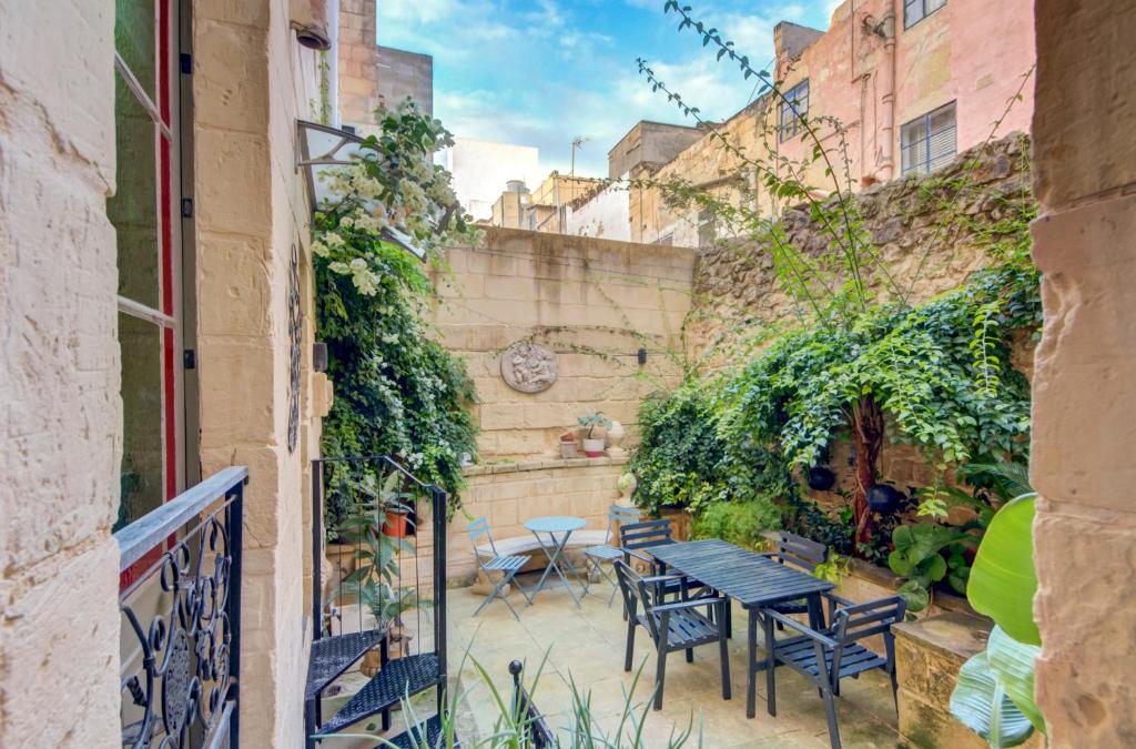 Patio nebo venkovní prostory v ubytování Boho Rooms Sliema
