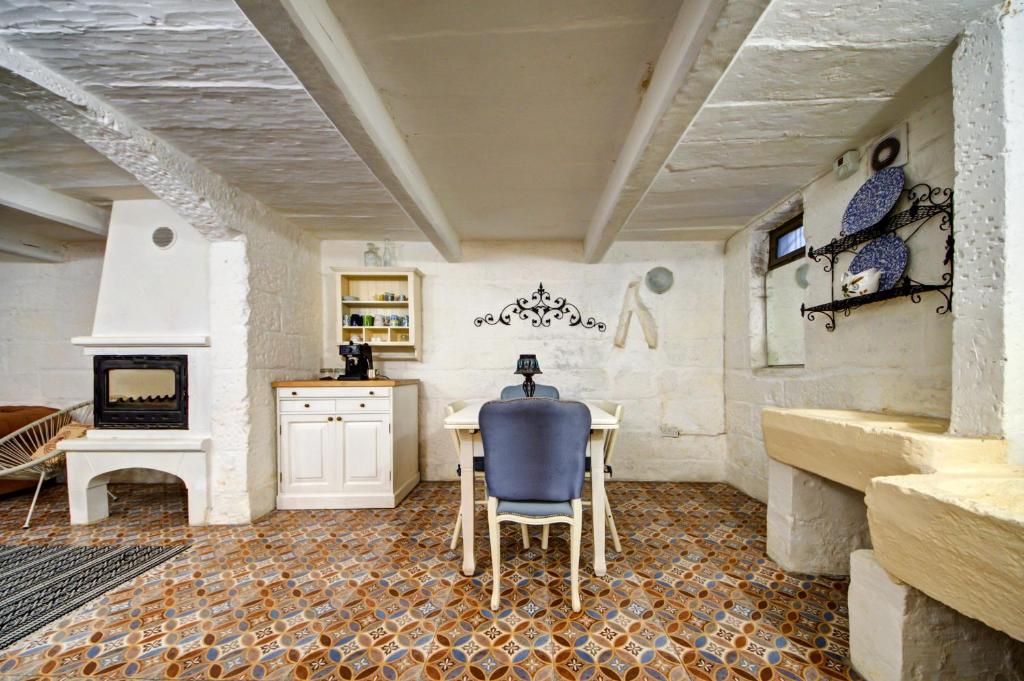 Kuchyň nebo kuchyňský kout v ubytování Boho Rooms Sliema