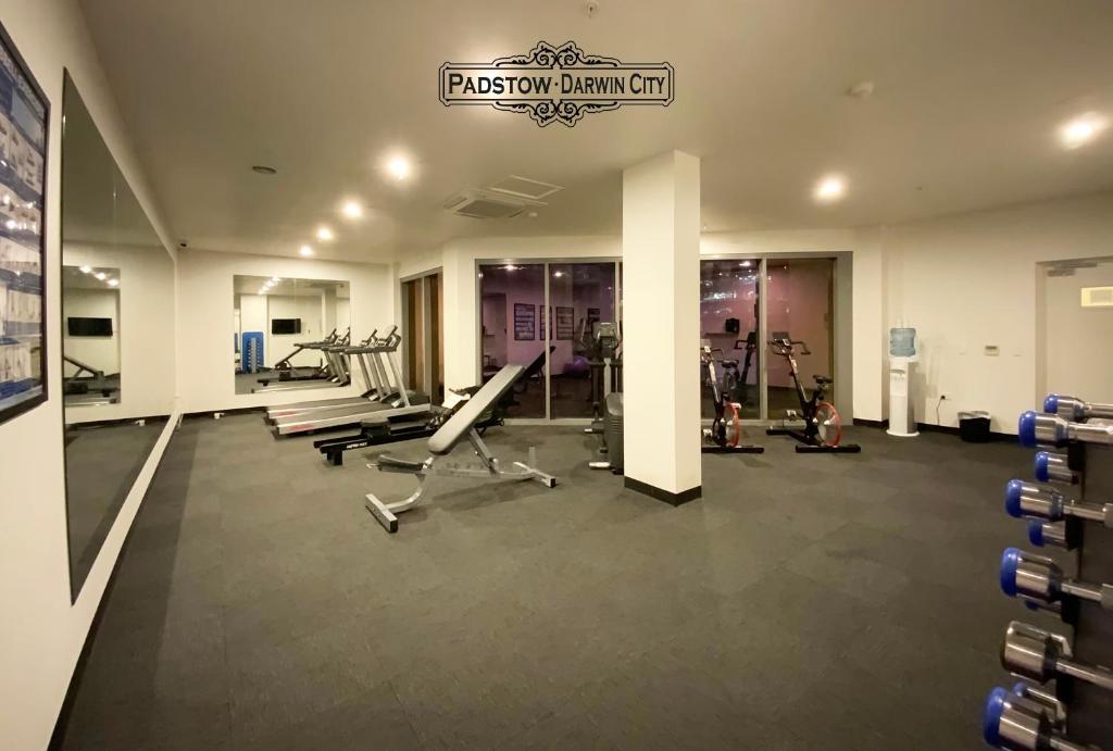 Fitness centrum a/nebo fitness zařízení v ubytování "PADSTOW" Top Location & Views at PenthousePads