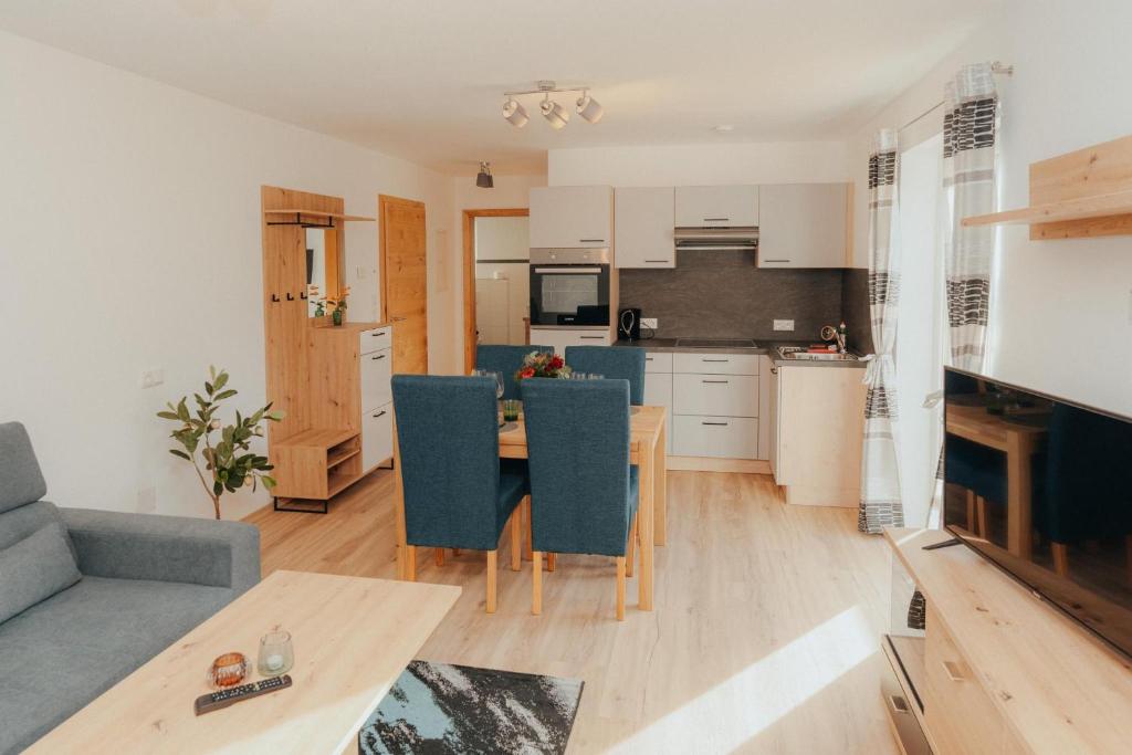 Kuchyň nebo kuchyňský kout v ubytování Bergblickapartments