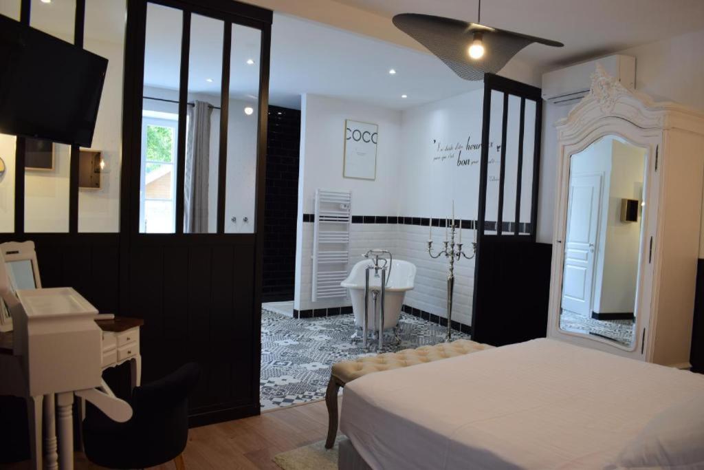 Le Domaine Des Sources - Four-Bedroom House