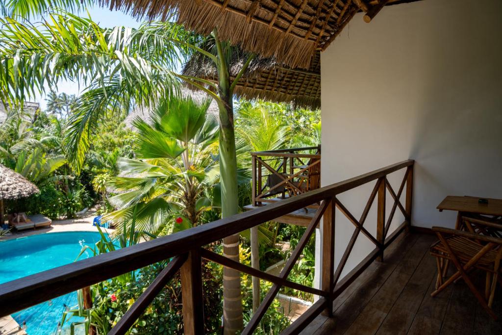 Der Swimmingpool an oder in der Nähe von Maisha Nungwi - Boutique Hotel
