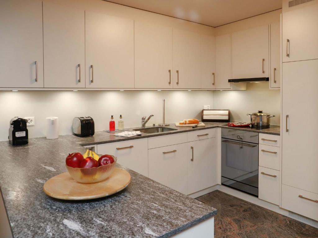 Kuchyň nebo kuchyňský kout v ubytování Apartment Turquino C by Interhome