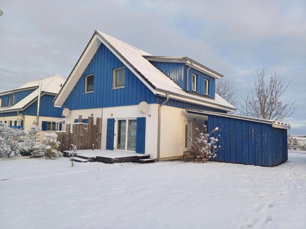 Holiday Home Sundlicht by Interhome om vinteren