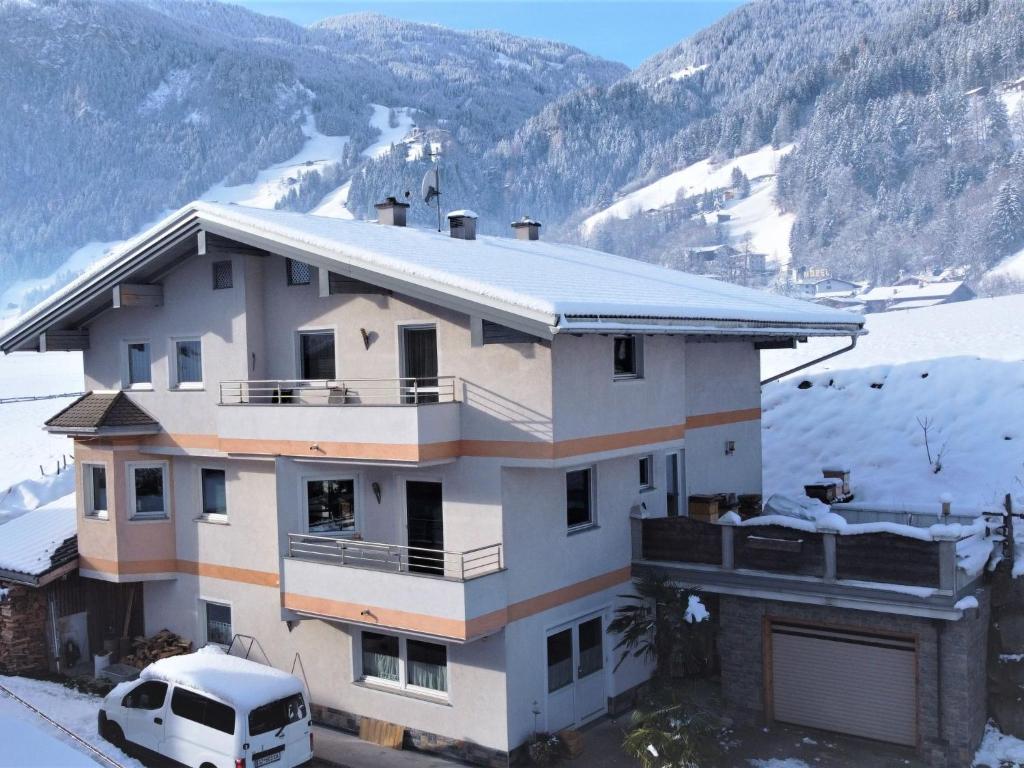 Nespecifikovaný výhled na hory nebo výhled na hory při pohledu z apartmánu