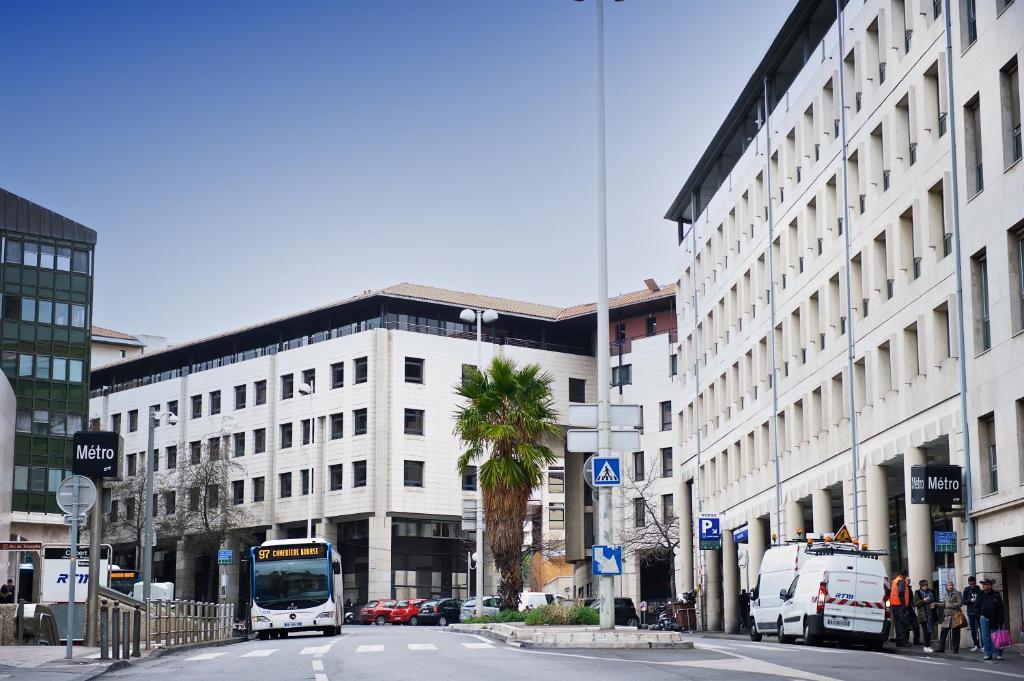 Staycity Aparthotels Marseille Centre Vieux Port - Resim 7