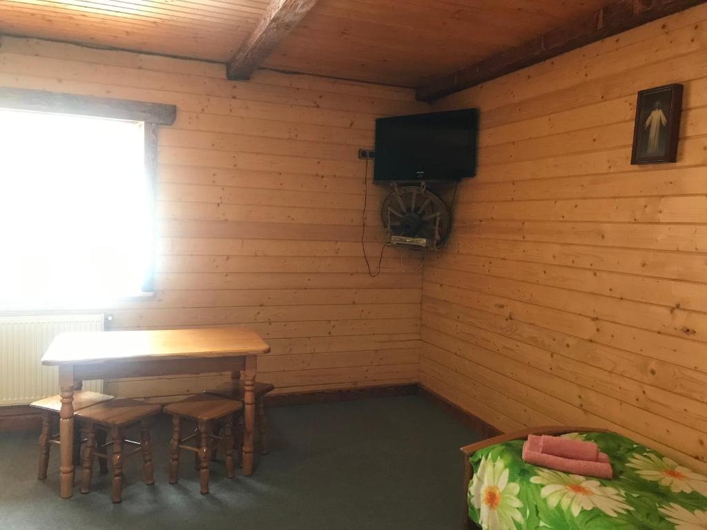 TV a/nebo společenská místnost v ubytování Trembita готель