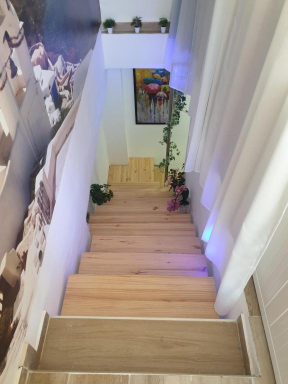Zdjęcie z galerii obiektu CALTERR - Loft con Terraza privada, Wifi, Recién reformado w mieście Torremolinos