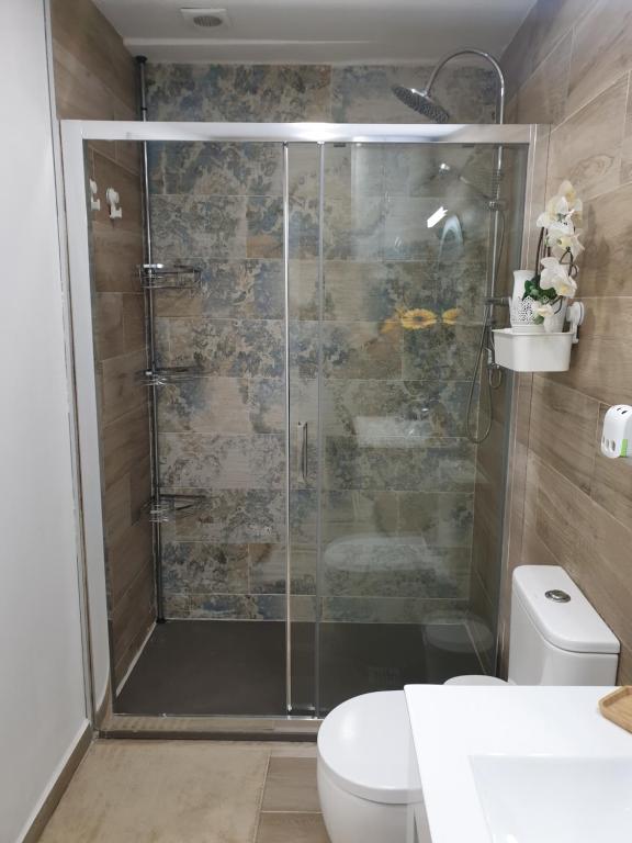 Łazienka w obiekcie CALTERR - Loft con Terraza privada, Wifi, Recién reformado