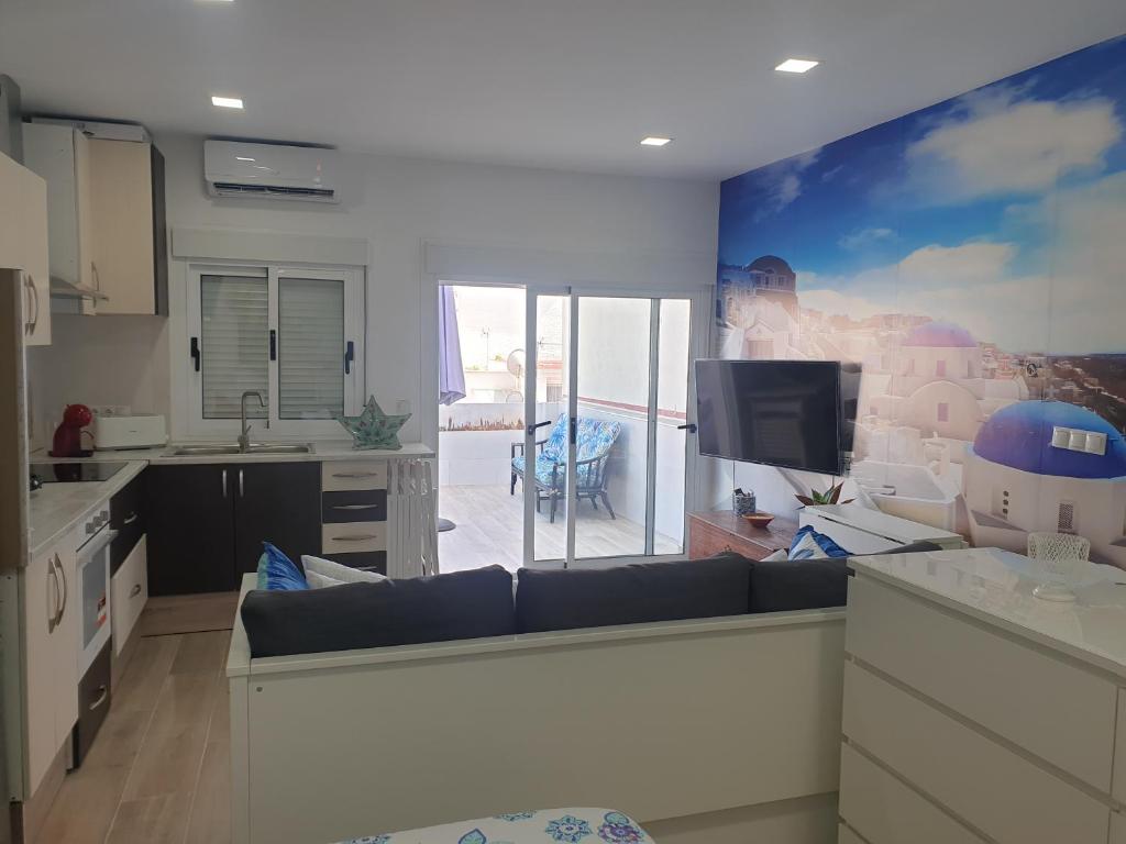 Kuchnia lub aneks kuchenny w obiekcie CALTERR - Loft con Terraza privada, Wifi, Recién reformado