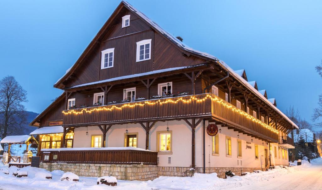 Apartmán-Hotel Jítravský Dvorec v zimě