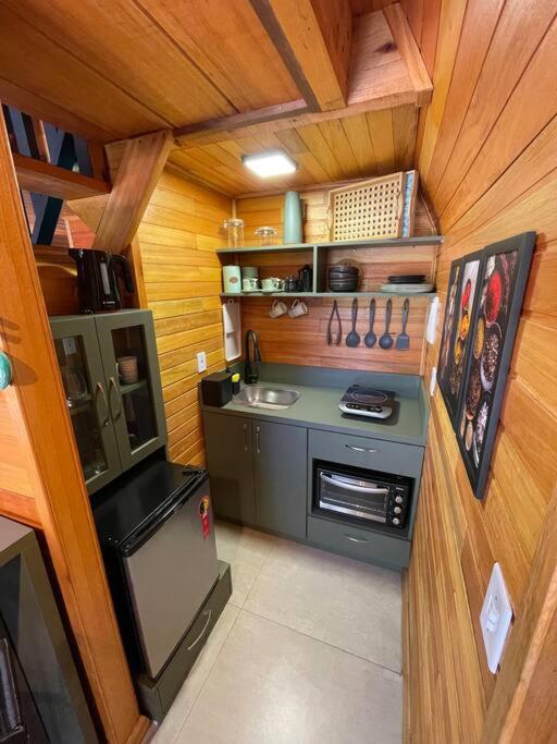 Kuchyň nebo kuchyňský kout v ubytování Laventure Vert - ideal para relaxar