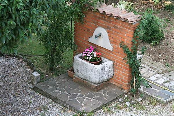 Ogród w obiekcie B&B Il Glicine